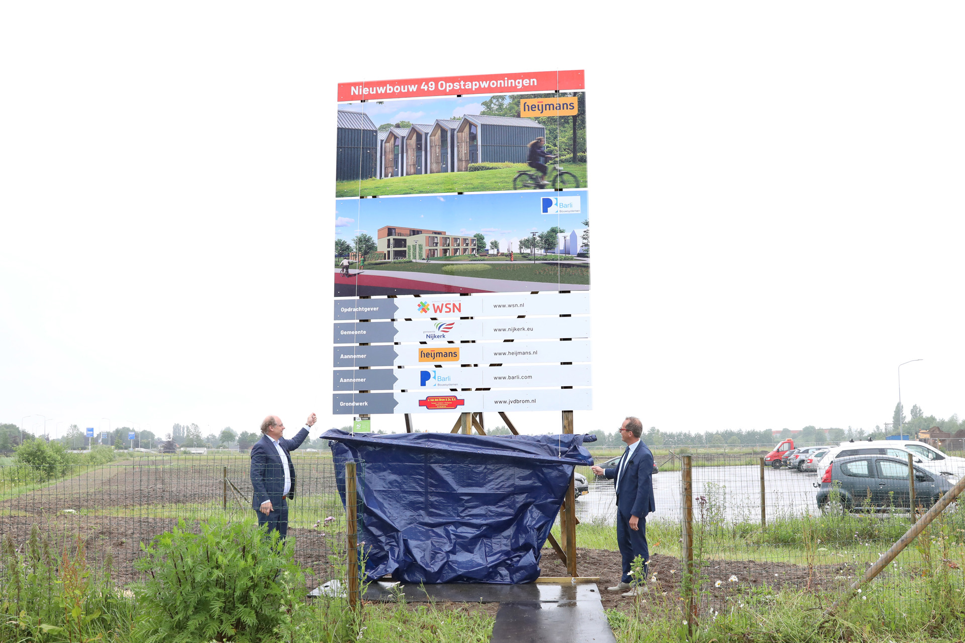 210630 Starthandeling Bouw Opstapwoningen In Nijkerk Door Peter Toonen (WSN) En Wethouder Harke Dijksterhuis